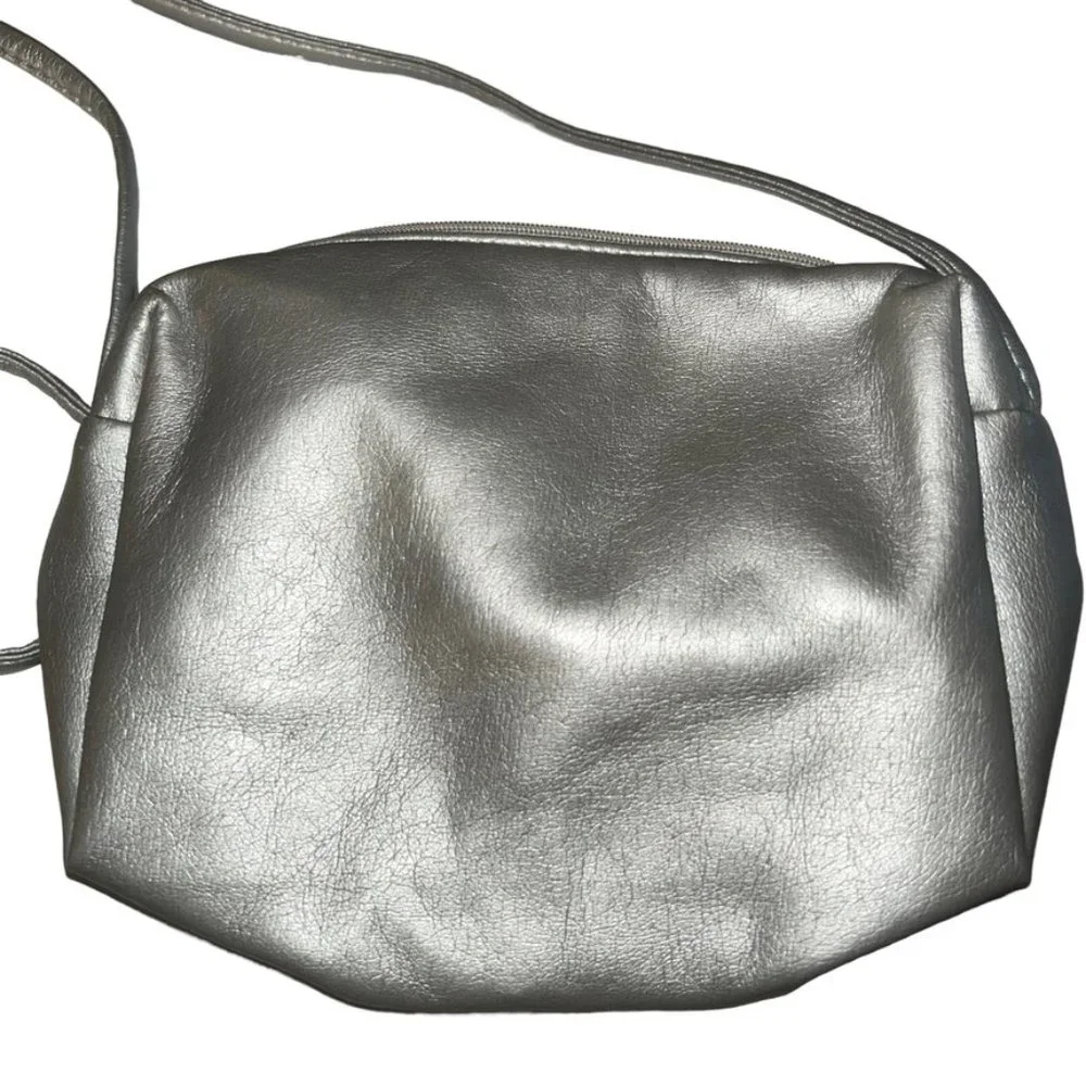 Silver Metallic Simple cross body purse bag rubber water resistant linin…